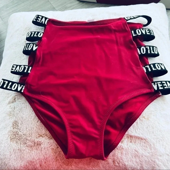 Bikini Burgundy Panty “Love” - Picture 2 of 12